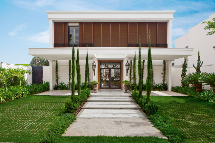 Conforto, sofisticação e ambientes únicos, repletos de diferenciais, nortearam a arquitetura e o design de interiores deste projeto - Revista InterArq | Arquitetura, Decoração, Design, Paisagismo e Lifestyle