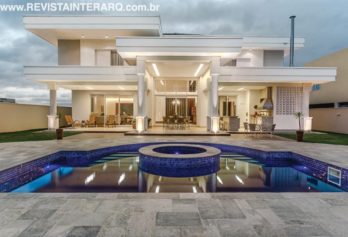 ARQUITETURA IMPONENTE - Revista InterArq | Arquitetura, Decoração, Design, Paisagismo e Lifestyle