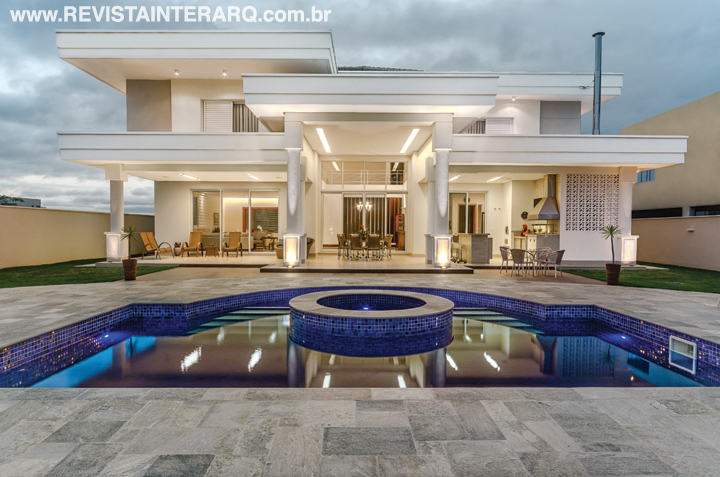 ARQUITETURA IMPONENTE - Revista InterArq | Arquitetura, Decoração, Design, Paisagismo e Lifestyle