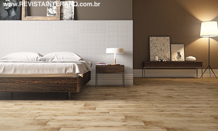 Da Buschinelli, a linha Aroeira utilizou a impressão digital para criar porcelanatos com a aparência da madeira