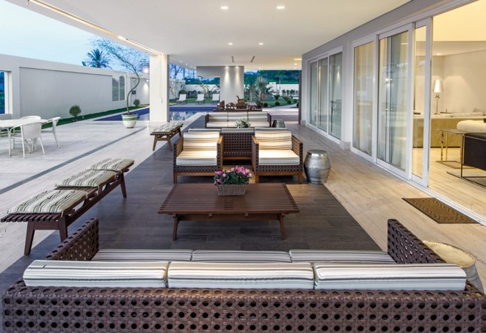 Este projeto de arquitetura tem ambientes modernos e iluminados - Revista InterArq | Arquitetura, Decoração, Design, Paisagismo e Lifestyle