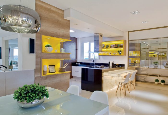 Idealizado para um casal que adora encontros gastronômicos, este projeto de interiores tem como premissa promover a interação entre os usuários - Revista InterArq | Arquitetura, Decoração, Design, Paisagismo e Lifestyle