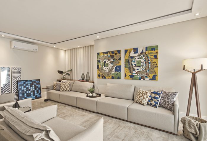 Neste projeto de ampliação, interiores e decoração, as arquitetas apostaram em ambientes aconchegantes e contemporâneos com soluções automatizadas - Revista InterArq | Arquitetura, Decoração, Design, Paisagismo e Lifestyle