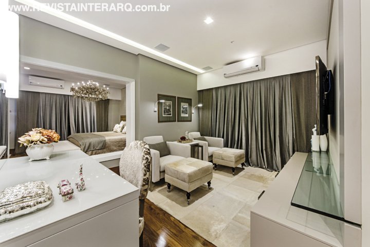 Neste projeto, conforto, tranquilidade e harmonia compõem uma decoração que não envelhece - Revista InterArq | Arquitetura, Decoração, Design, Paisagismo e Lifestyle