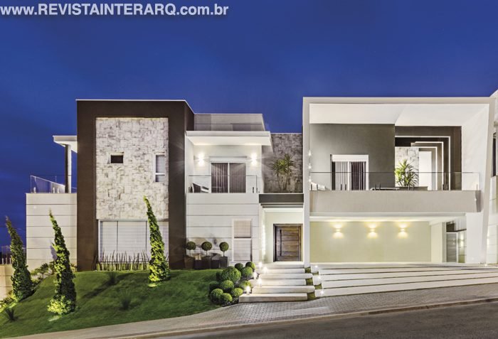 Esta casa contemporânea promove o diálogo entre interior e exterior - Revista InterArq | Arquitetura, Decoração, Design, Paisagismo e Lifestyle