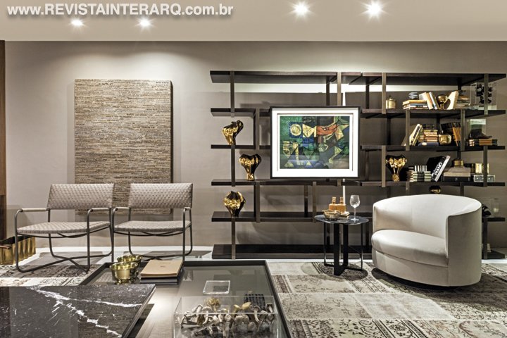 O living da Mostra Artefacto foi uma homenagem a designer de joias Silvia Badra - Revista InterArq | Arquitetura, Decoração, Design, Paisagismo e Lifestyle