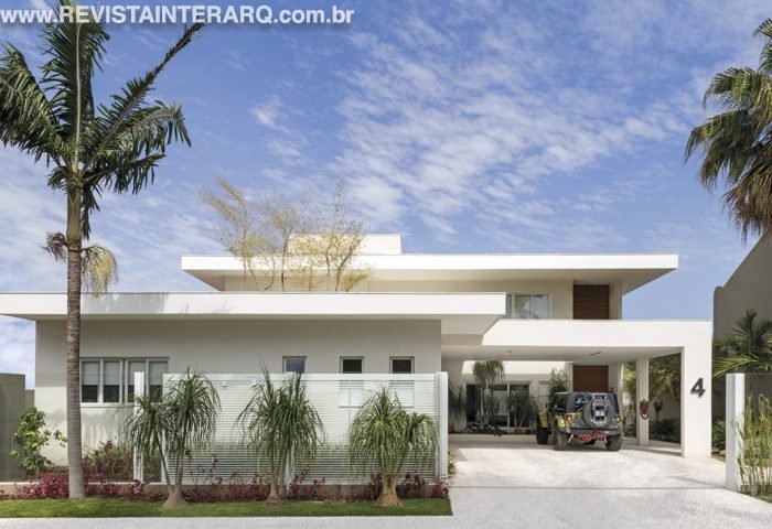 Um projeto de reforma total, que incluiu uma ampliação vertical - Revista InterArq | Arquitetura, Decoração, Design, Paisagismo e Lifestyle