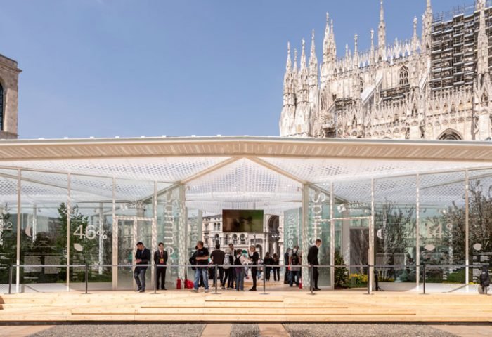 De 17 até 25 de abril, em parceria com Carlo Ratti Associati international design and innonation studio, a Living Nature estará na Piazza del Duomo, em frente ao Palazzo Reale. A natureza viva une design, engenharia e botânica em um único espaço, seja doméstico ou urbano, utilizando os recursos de maneira sustentável.
foto: Andrea Mariani