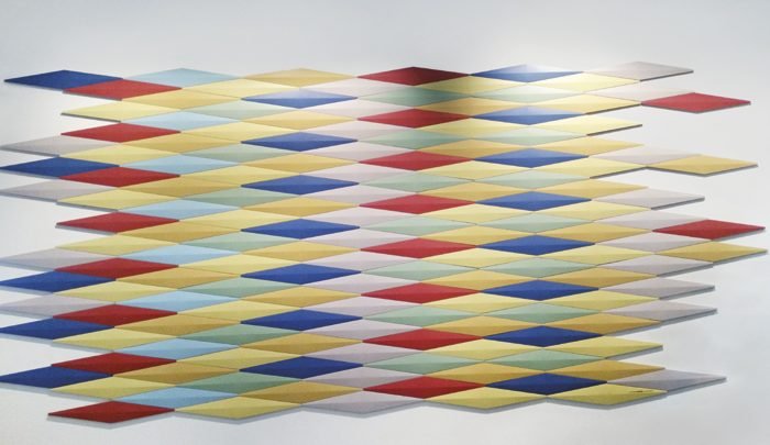 O porcelanato Carmen, desenhado pelo designer Alessandro Mendini, em parceria com a A Lot Of Brasil, para a Portinari, foi o grande vencedor do prêmio “Best in Show”, nas categorias voto unânime e na categoria peça especial. 

Onde encontrar: 
 Casa dos Construtores 17 3215.9000