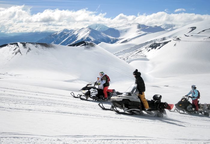 Corralco tem conquistado cada vez mais turistas, que vão em busca de calma e tranquilidade para apreciar a natureza e praticar esportes de neve - Revista InterArq | Arquitetura, Decoração, Design, Paisagismo e Lifestyle