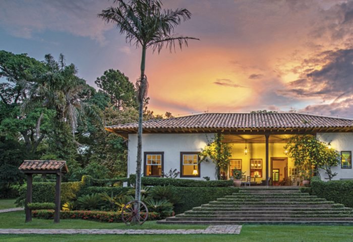 Com 250 anos de história, o Hotel Fazenda Capoava é um ambiente para quem deseja relaxar e ampliar o seu contato com a natureza - Revista InterArq | Arquitetura, Decoração, Design, Paisagismo e Lifestyle