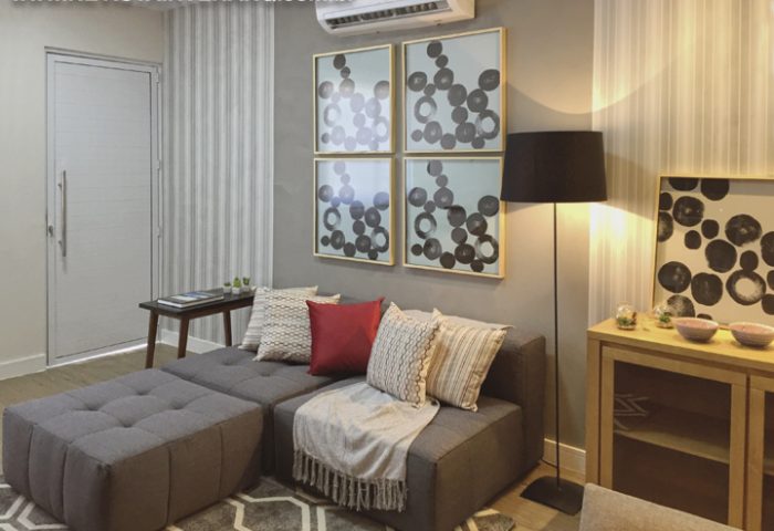 Com a metragem reduzida, o projeto de arquitetura de interiores desta residência foi desenvolvido para que uma família pudesse viver com conforto e praticidade - Revista InterArq | Arquitetura, Decoração, Design, Paisagismo e Lifestyle