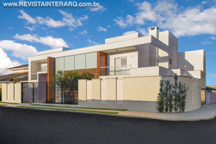 Um ambiente clean com arquitetura minimalista e acabamentos naturais - Revista InterArq | Arquitetura, Decoração, Design, Paisagismo e Lifestyle
