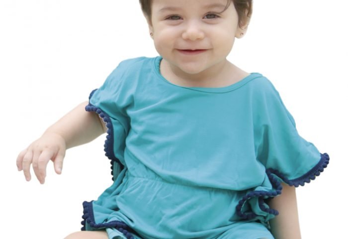 Uma peça indispensável para curtir a temporada de verão são as saídas de praia e piscina da Saidinha, marca especializada e que tem vários modelos incríveis, como a linha infantil que utiliza tecidos com proteção solar, linha mãe e filha e a linha resort.