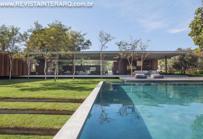 Este projeto buscou refletir os parâmetros de vida do morador - Revista InterArq | Arquitetura, Decoração, Design, Paisagismo e Lifestyle