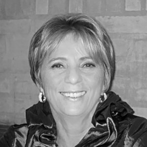 Angela Titoto - Revista InterArq | Arquitetura, Decoração, Design, Paisagismo e Lifestyle