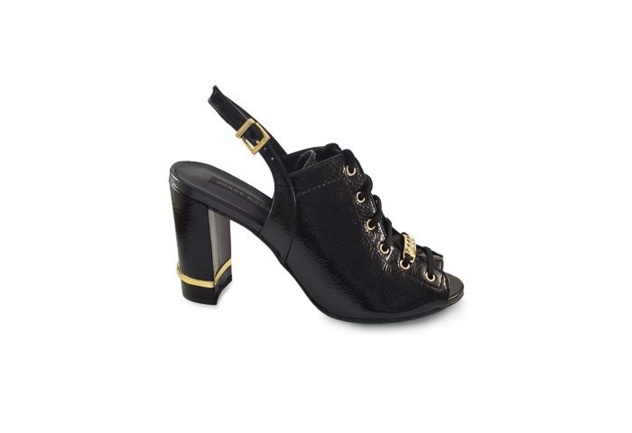 Sandália Slingback Verniz Preta com amarração.