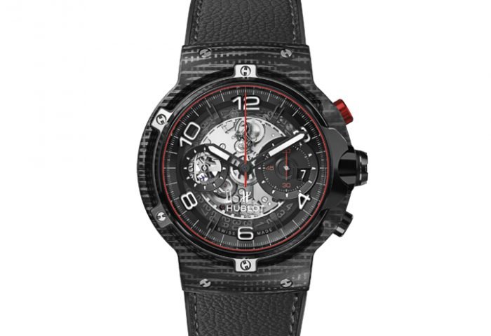 O Classic Fusion Ferrari GT, da Hublot, foi imaginado e projetado em parceria com Flavio Manzoni, chefe de design da Ferrari. A peça pode ser revestida com titânio ou fibra de carbono 3D.