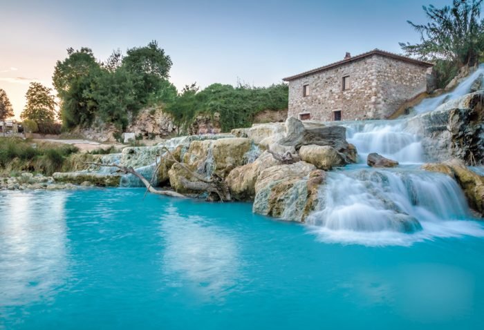 Em Manciano, estão localizadas as termas de Saturnia, um verdadeiro espetáculo da natureza.