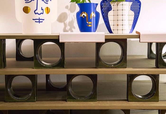 Inspirado em Barcelona: Design Mediterrâneo Em Brera, na Via Dante, 14, uma exposição sobre Barcelona, com todas as suas cores, natureza coletiva e ensolarada, infinidade de personagens, herança cultural, formas e tradições. 