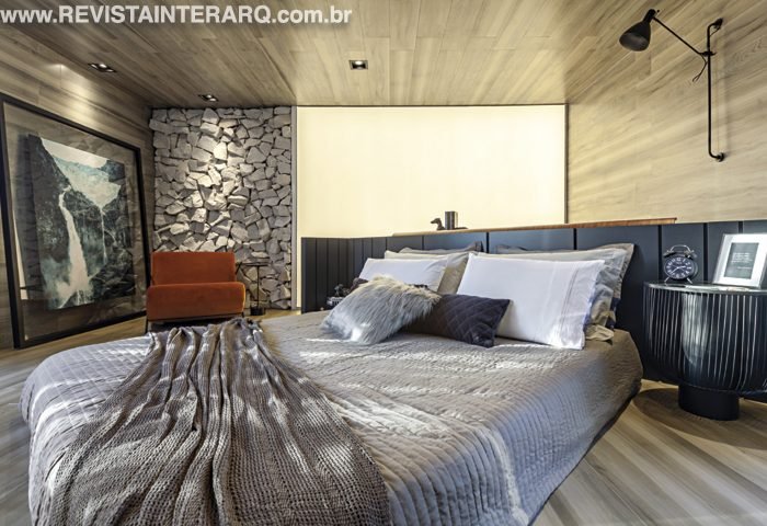 Studio e Banho do Casal por Hugo Rosa Arquitetura: R. Antônio José Martins Filho, 300, São José do Rio Preto/SP  (17) 99734-3730 e 98101-1011, hugorosa.arquitetura@gmail.com, www.hugorosaarquitetura.com.br, Q@hugorosa.arquitetura  Pisos, cubas, banheira e metais, Constru-Sol (17) 3253-9000 | Móveis planejados, Decora Móveis (17) 3363-6222 Painel de pedra e seixos, Pedregal (17) 3234-3557  | Tela tensionada iluminada, Lumilight (17) 3363-4200  Objetos de decoração e plantas artificiais, Vera Orsi (17) 3222-5310  Vidros e Espelhos, Auribox Esquadrias de Alumínio (17) 3482-3196
fotos_Estúdio Inside Art