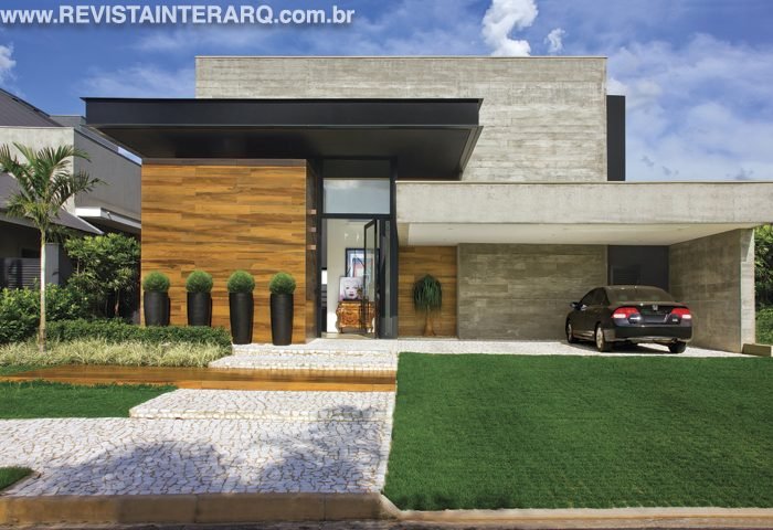 Claudia Togni já se tornou uma grife associada a projetos exclusivos e de bom gosto em todo o interior de SP. Talentosa, experiente e antenada às inovações globais, esta profissional entende as entrelinhas dos pedidos de cada cliente. Neste aplicativo, você contempla várias de suas obras além de edições especiais e livros feitos pela arquiteta.