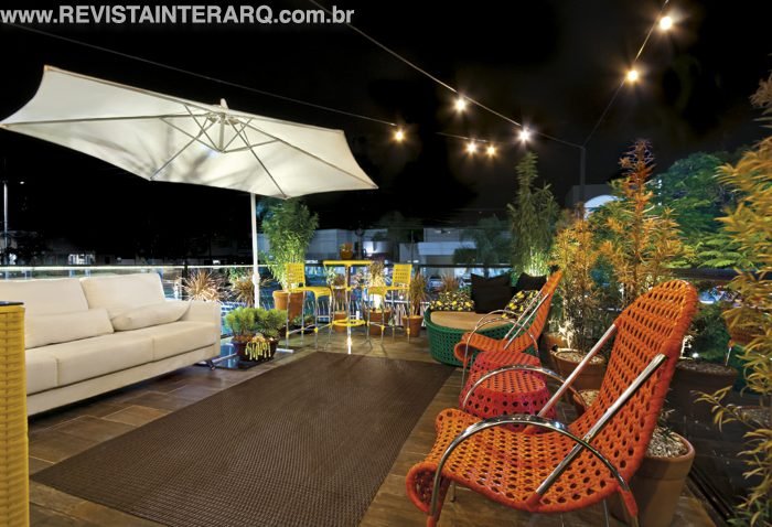 Rooftop Arq Design por Carol Camacho: Casa 6 Arquitetura e Construção, São José do Rio Preto/SP, (17) 99135-5093 Earquiteturainteriores.cacamacho, Q@casa6.arq, Q@carolcamacho.arq.uf  Mármores, Marmocruz Marmoraria (17) 3218-3669  | Piso, Ornamentare (17) 3201-5400