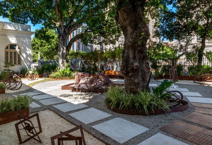 Jardim das Esculturas por Maritza de Orleans e Bragança 