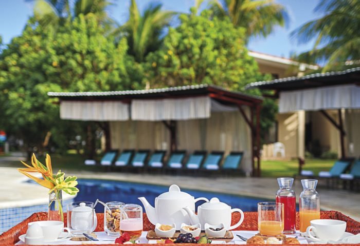Localizado à beira mar em uma das regiões mais exclusivas do País, o Porto de Galinhas Praia Hotel possui ambientação moderna ideal para férias em família - Revista InterArq | Arquitetura, Decoração, Design, Paisagismo e Lifestyle