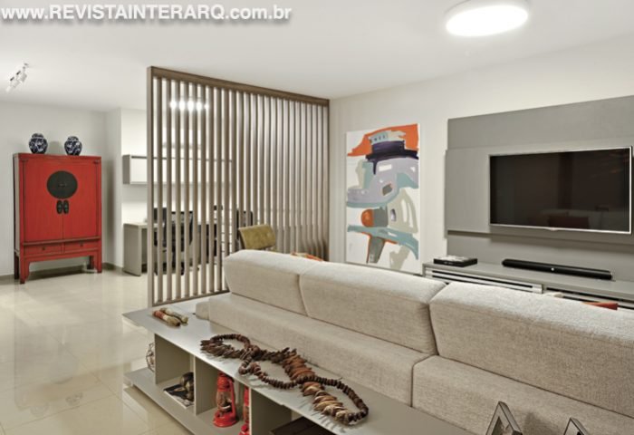 Ambientes bonitos, aconchegantes e funcionais foram as premissas que a arquiteta utilizou para reformar o apartamento - Revista InterArq | Arquitetura, Decoração, Design, Paisagismo e Lifestyle