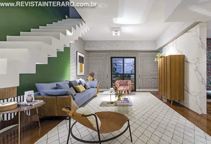 O pedido para esta reforma foi algo inusitado e diferente, onde a arquiteta precisava  transparecer a personalidade dos moradores no decor - Revista InterArq | Arquitetura, Decoração, Design, Paisagismo e Lifestyle