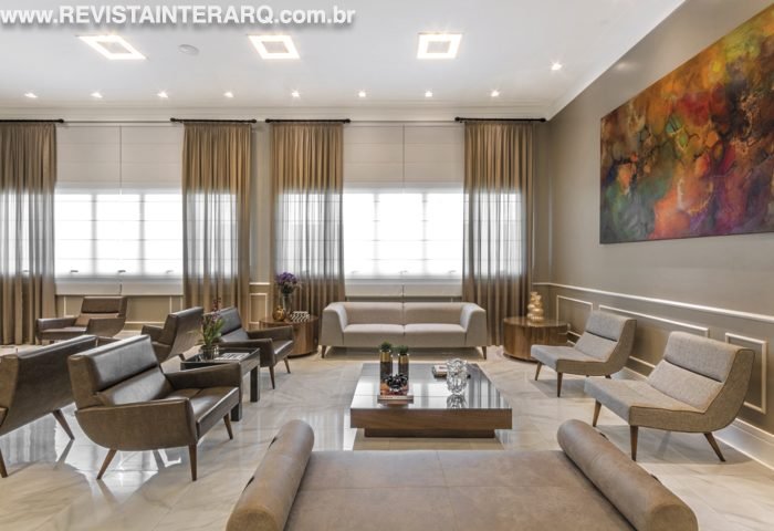 Um design de interiores em estilo clássico com toque moderno foi a concepção do decor para esta clínica - Revista InterArq | Arquitetura, Decoração, Design, Paisagismo e Lifestyle