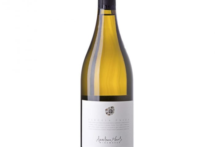 O vinho Parcela Única, feito com a casta Alvarinho é um dos melhores vinhos assinados por Anselmo Mendes