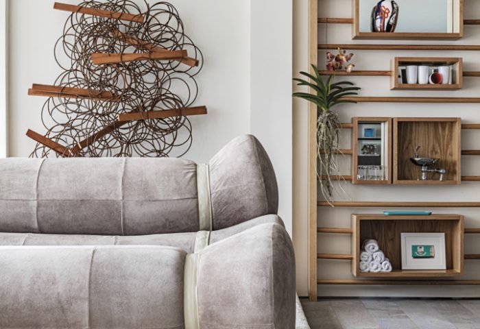 Cristina Mascarenhas - Scape Space. Feito para uma ou duas pessoas, este espaço privado e acolhedor é preenchido por artes e móveis de designers brasileiros