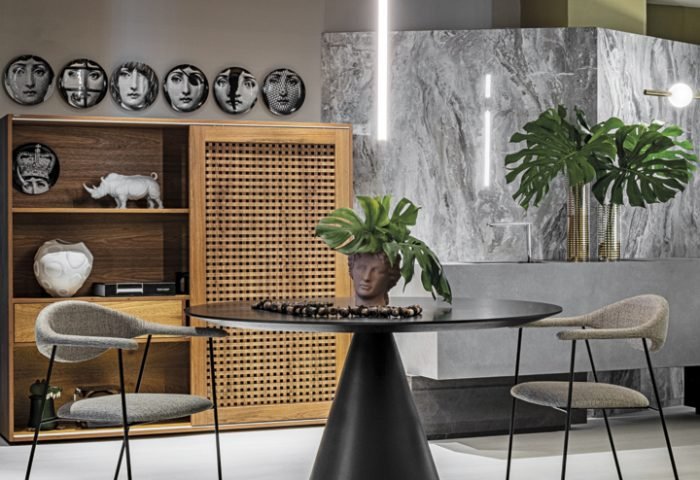 Light Room by Deca - Leo Shehtman. Perfeito para reunir amigos e familiares combinando uma área social com mobiliário de design brasileiro contemporâneo