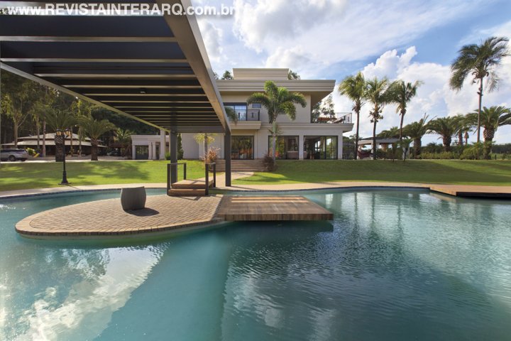 Este projeto de Ana Angélica Megiani une o melhor de dois mundos - Revista InterArq | Arquitetura, Decoração, Design, Paisagismo e Lifestyle