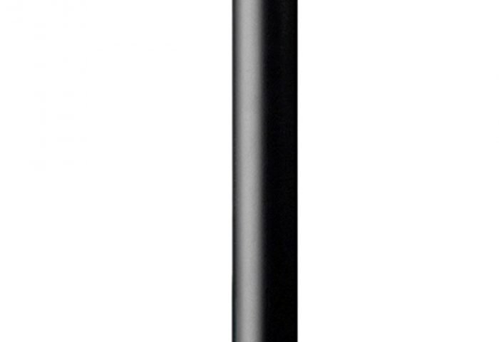 O Eyeliner Stylo, da NARS, com quatro cores diferentes: preto, marrom, azul-marinho e cinza. Com fórmula baseada em pigmentação, o produto possui tonalidades de longa duração e fácil remoção