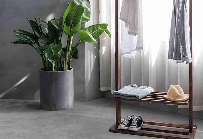 A Eucatex apresenta os pisos Eucafloor LVT, apostando em duas linhas completas: Basic e Working, para uso residencial e corporativo, respectivamente. O LVT (Luxury Vinil Tile) é um revestimento produzido a partir de cloreto de vinila, o PVC, um produto resistente à água.