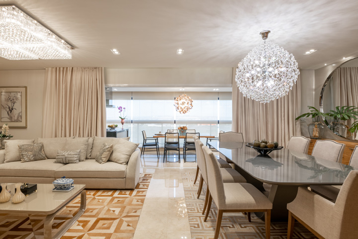 Neste décor clássico e sofisticado, o arquiteto Beto Gallo integrou dois apartamentos - Revista InterArq | Arquitetura, Decoração, Design, Paisagismo e Lifestyle