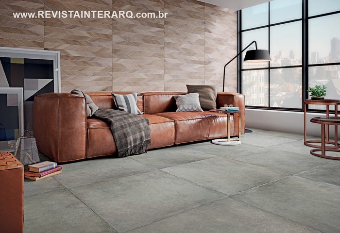  Piso Spazio Griggio, da Villagres, em tonalidade sóbria de manutenção simples. Soluções, como detergente neutro diluído em água e um pano macio, são as chaves para uma higienização de qualidade, que não danifica o porcelanato