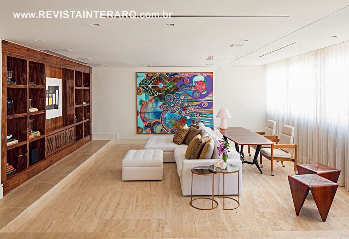 Com novos ares, a reforma deste apartamento da década de 70 ganhou uma área social unificada e uma paleta neutra - Revista InterArq | Arquitetura, Decoração, Design, Paisagismo e Lifestyle