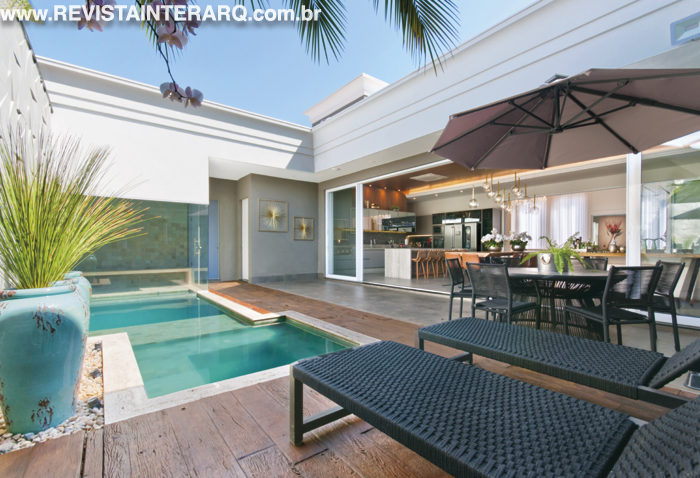 Neste projeto o estilo clássico prevalece na arquitetura e no décor - Revista InterArq | Arquitetura, Decoração, Design, Paisagismo e Lifestyle
