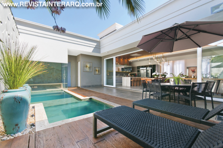 Neste projeto o estilo clássico prevalece na arquitetura e no décor - Revista InterArq | Arquitetura, Decoração, Design, Paisagismo e Lifestyle
