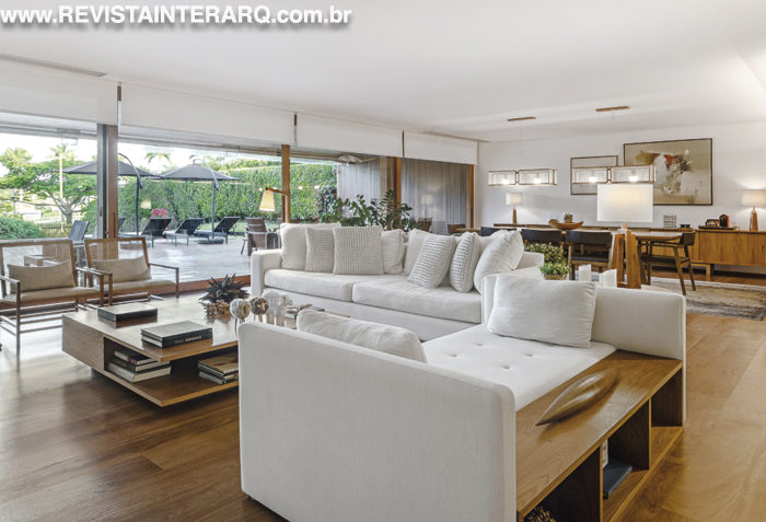 O maior desafio deste projeto de revitalização foi expandir a cozinha e utilizar os móveis já existentes - Revista InterArq | Arquitetura, Decoração, Design, Paisagismo e Lifestyle