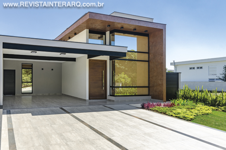 Esta casa térrea e espaçosa é um charme. Confira! - Revista InterArq | Arquitetura, Decoração, Design, Paisagismo e Lifestyle