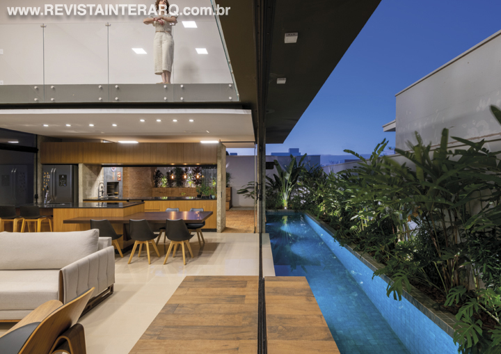 O minimalismo estrutural personalizou este projeto - Revista InterArq | Arquitetura, Decoração, Design, Paisagismo e Lifestyle