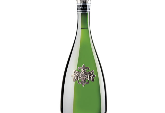 Com envelhecimento de 30 meses, o Cava Segura Viudas Reserva Heredad Brut, da Freixenet, é produzido em Sant Sadurní d’Anoia, na Catalunha