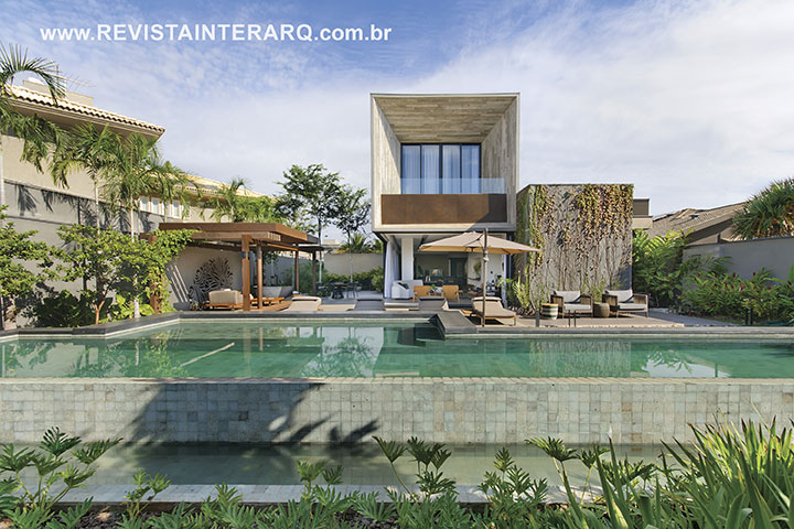 Esta casa de arquitetura singular ganhou destaques contemporâneos - Revista InterArq | Arquitetura, Decoração, Design, Paisagismo e Lifestyle