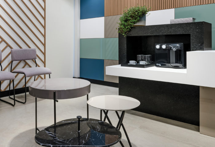 Este consultório médico ganhou linhas retas e volumes simétricos - Revista InterArq | Arquitetura, Decoração, Design, Paisagismo e Lifestyle