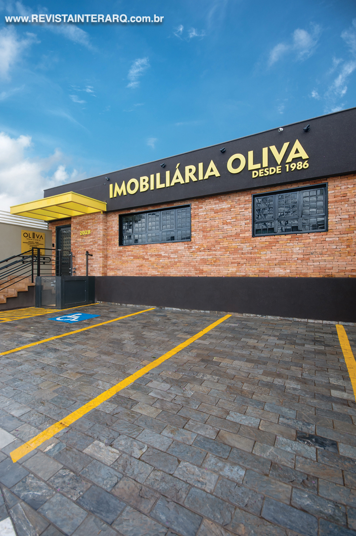 Este projeto corporativo é pautado pelo estilo industrial - Revista InterArq | Arquitetura, Decoração, Design, Paisagismo e Lifestyle